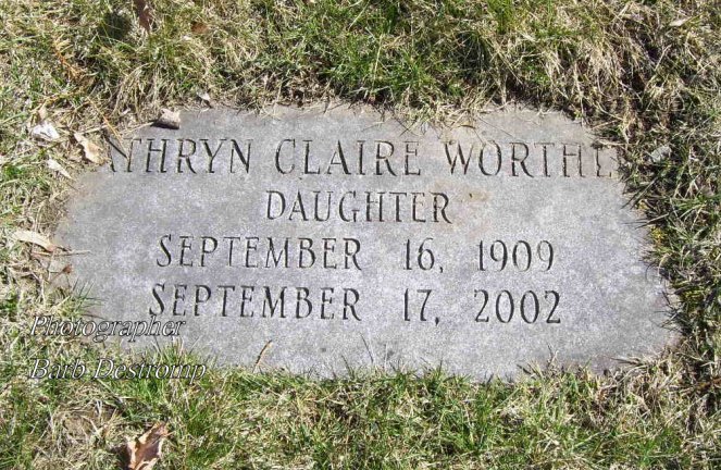 WORTHLEY Kathryn Claire 1909-2002.jpg